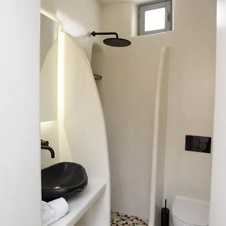 Irida House * أمورجوس